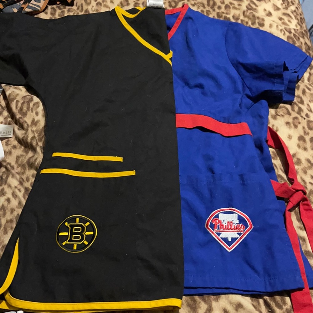 Sports scrub tops